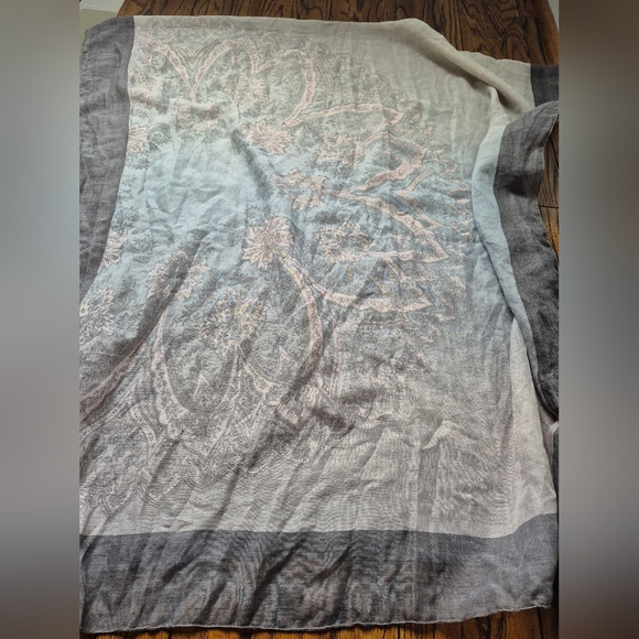 Scarf - Picture 2 of 6